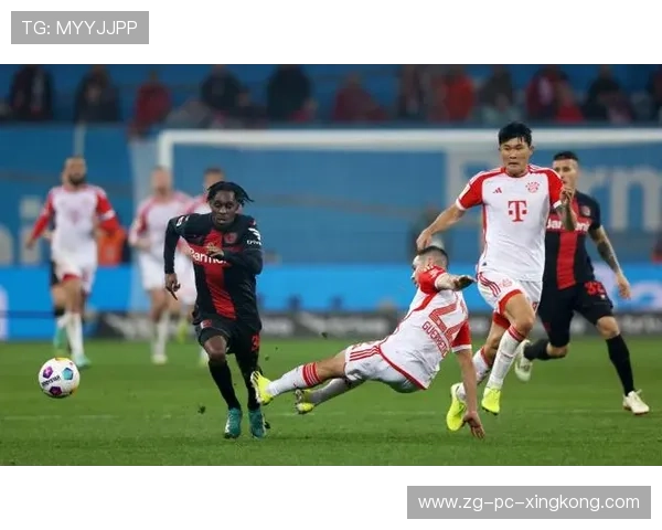 拜仁3-0轻取勒沃库森,豪取15连胜创佳绩。,拜仁对勒沃库森阵容