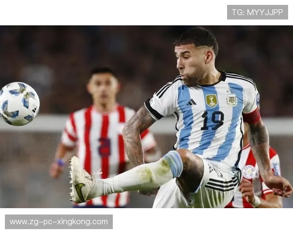 劳塔罗禁区外远射考验门将